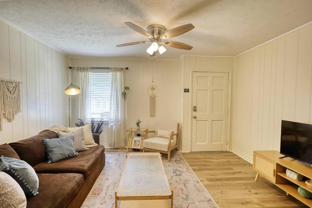 The Bohemian 1/2 Mi From Covington Square Villa Ngoại thất bức ảnh